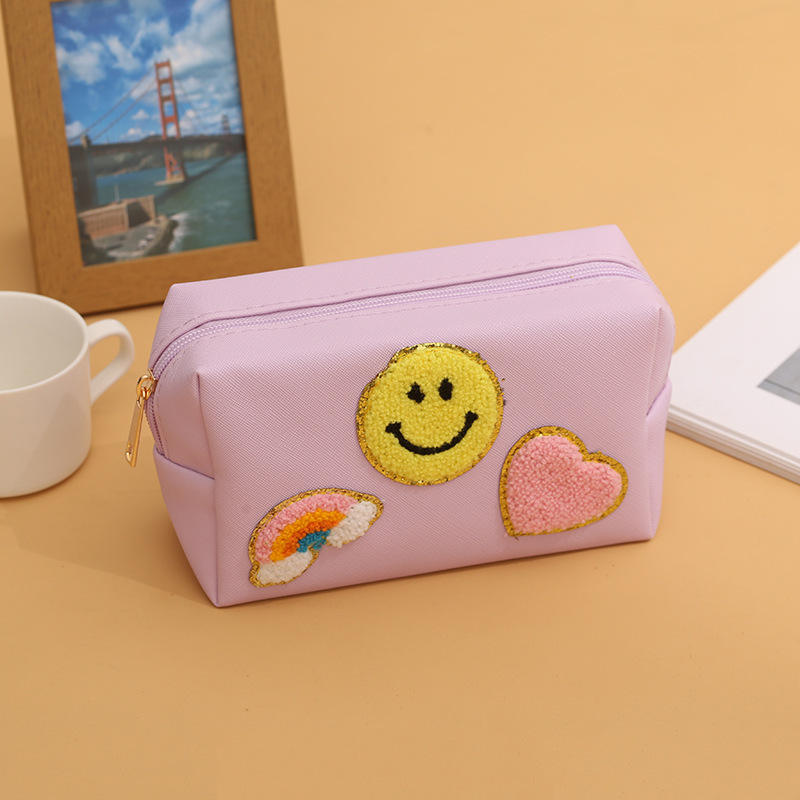 รอยยิ้มสีรุ้งเผือกม่วง