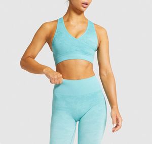 Ensemble de yoga 2 pièces pour femme avec soutien-gorge de sport assorti et leggings taille haute, tenue de sport extensible pour la gym et l'entraînement - Product Image 4