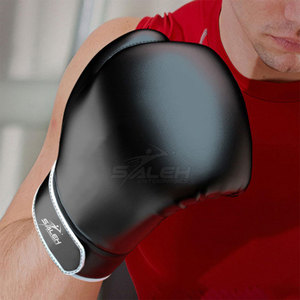 Gants de boxe en cuir avec rembourrage épais et protecteur, finition lisse et fermeture réglable pour l'entraînement - Product Image 3