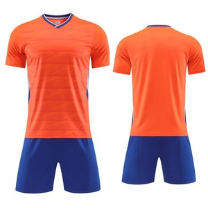 Camiseta de Fútbol para Hombre, Cuello Redondo, Uniforme de Equipo, Manga Corta, Diseño Impreso, Colores Personalizados, Tela Transpirable de Alta Calidad - Product Image 4