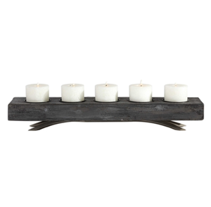 Porte-bougie rustique en fausse corne dorée, orné de plusieurs bougies et de verres élégants. Disponible au prix de gros. - Product Image 4