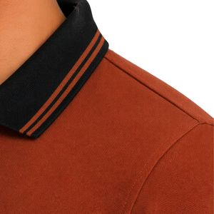 Polo Premium para Hombre en Color Marrón Óxido con Cuello y Ribete de Manga en Contraste Negro, Manga Corta, Ropa Deportiva Casual de Golf, Logotipo Personalizado - Product Image 5