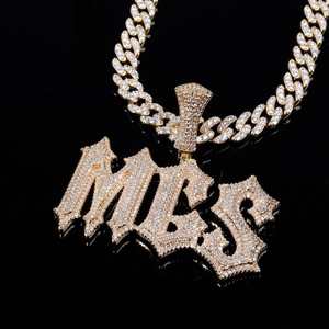 Colgante de Moissanita Personalizado, Aleación de Zinc, Chapado en Oro Rosa, Diseño de Letra, Nombre Personalizado, Joyería Hip Hop, Regalo Perfecto para Él, Cumpleaños - Product Image 1