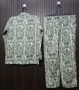 ชุดนอนผู้หญิงลายดอกไม้ ผ้าฝ้าย 100% แขนยาว ทรงหลวม ผ้าทอสำหรับฤดูใบไม้ผลิ ติดกระดุม - Product Image 2