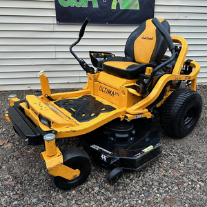 เครื่องตัดหญ้าแบบนั่งขับ ประหยัดน้ำมันด้วยเครื่องยนต์ทรงพลัง เหมาะสำหรับการดูแลสวนและสนามหญ้าขนาดใหญ่ - Product Image 3