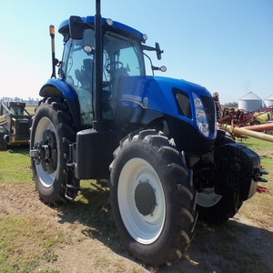 Tracteur New Hollandds 4x4 d'occasion avec moteur, pompe et boîte de vitesses pour usage agricole - Product Image 4