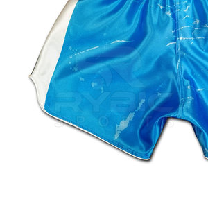 Nouvelle gamme de vêtements de fitness sur mesure, shorts de Muay Thai légers et offrant une flexibilité améliorée pour les mouvements actifs - Product Image 4