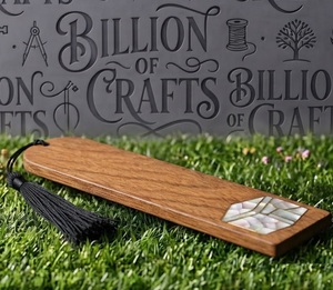 Marque-pages créatifs en bois naturel avec incrustations de résine – Articles élégants pour l'Aïd, le Ramadan et les fêtes – Vente en gros - Product Image 1