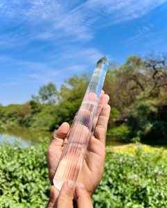 แท่งควอตซ์ใส 32 เหลี่ยม แท่งคริสตัลหายาก แท่งคริสตัลเจียระไน แท่งคริสตัลพลังงานสูง แท่งคริสตัลแกะสลักและขัดเงา แท่งคริสตัลบำบัด - Product Image 4