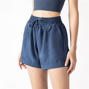 Shorts pour femmes à taille haute, couleur unie, avec cordon de serrage, poches, coupe ample, style décontracté, tricoté en polyester respirant, style sportif - Product Image 5
