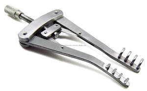 Good Instrument 3 Inch 4 Teeth Blunt Ophthalmology Retractors Self-Locking Retractor Essential Surgical Instrument - Product Image 2