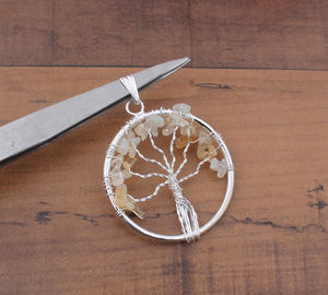 Collar Vintage de Cristal Natural en Bruto con Alambre, Diseño Árbol de la Vida, Plata de Ley 925 con Baño de Platino, Engaste de Bisel, Gema en Bruto - Product Image 2