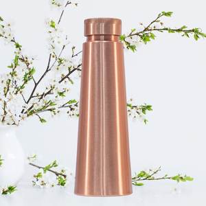 Juego de Botellas de Agua de Cobre Martillado Hechas a Mano para Spa de Hotel de Lujo, Color y Logotipo Personalizados, Libres de BPA, Ecológicas, de Gran Capacidad y Elegantes - Product Image 5