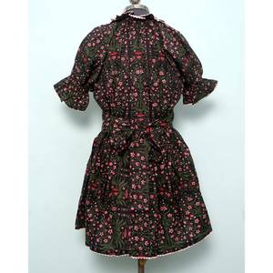 เสื้อครอปพิมพ์ลายดอกไม้สไตล์วินเทจสำหรับผู้หญิงทุกคน ใส่ได้ทั้งฤดูร้อนและฤดูหนาว ทรงสวย ใส่สบาย เป็นมิตรกับสิ่งแวดล้อม แห้งเร็ว น่ารัก - Product Image 6