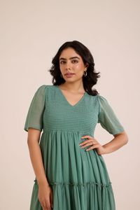 Vestido Midi de Gasa con Cuello en V, Dobladillo con Volantes en Capas, Estilo Bohemio Holgado, Manga Corta, Color Sólido, para Uso Diario en Verano - Product Image 5