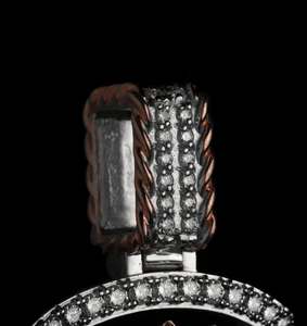 Pendentif rond de luxe tendance en argent 925 plaqué rhodium, serti de moissanite, style hip-hop - Product Image 2