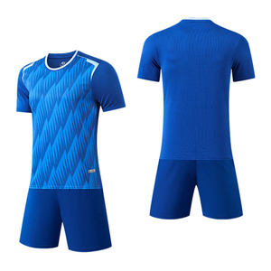 Uniformes de Fútbol Personalizados al por Mayor EDOOR, Conjunto de Camiseta y Pantalones Cortos para Adultos y Niños, Transpirable, de Secado Rápido, Ropa Deportiva de Poliéster - Product Image 2