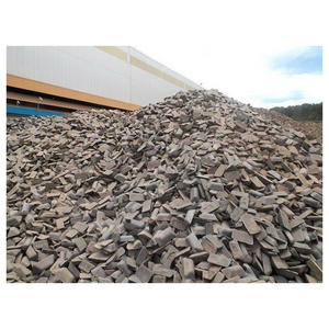 Bloques y trozos de chatarra de hierro fundido industrial para procesos de fundición y colado listos para usar en hornos. - Product Image 3
