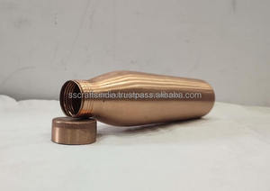 Bouteille d'eau en cuivre pur directe d'usine Design élégant pour stimuler l'immunité Santé digestive Bien-être quotidien et approvisionnement mondial - Product Image 4