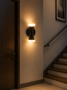 Lámpara de pared LED moderna regulable para exteriores con pantalla de metal y acrílico IP65 Bombilla E26+LED 5W CRI≥80 CT 3000K - Product Image 3