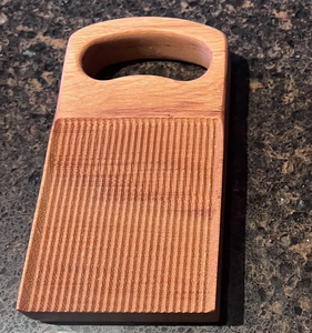 Planche à gnocchis en bois, nouvelle arrivée, planche à pâtes en bois, outil idéal pour les gnocchis italiens - Product Image 1