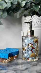 Distributeur de savon ou de lotion en résine avec fleurs séchées - Product Image 3