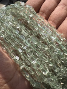 Perles de pépites d'améthyste verte facettées AAA+ 16'' (40 cm) - environ 5x7-4x6 mm - Fil de 40 cm - Product Image 1