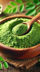 Poudre de Moringa séchée de qualité supérieure, riche en vitamines et en acides aminés - Product Image 2