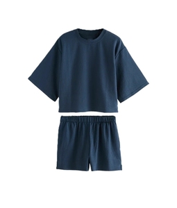 Ensemble personnalisable t-shirt et short en tricot à manches courtes pour femme – Qualité supérieure, respirant, couleur unie, col rond, idéal pour l'été - Product Image 4