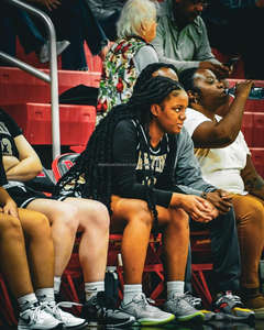 ชุดตาข่ายบาสเก็ตบอลของผู้หญิงชุดบาสเก็ตบอลสีเหลืองสีดำพิมพ์ซับลิเมชันใหม่ล่าสุดออกแบบได้ตามต้องการ - Product Image 6