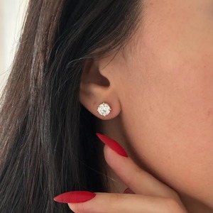 2.5 Carat Round Shaped Lab Diamond Stud <b>Earrings</b> Screw <b>Back</b> or Push <b>Backs</b> with IGI Certified & VVS2 Clarity for Sale Export - Product Image 4