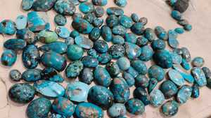 Lote de Gemas de Turquesa Natural Cabujón Pulidas de Formas Mixtas Sueltas para Fabricación de Joyas - Product Image 3