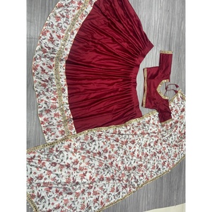 Taille 2XL Belle Navratri Lehenga Choli avec un superbe travail d'impression numérique - Product Image 1