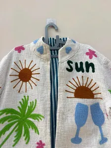Chaqueta Reversible de Lino y Algodón Blanco Bordada a Mano para Mujer con Tema de Playa Tropical - Product Image 5