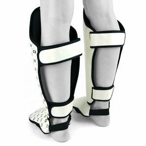 Espinilleras de Muay Thai Personalizadas de Alta Calidad, Espinilleras de Boxeo Fairtex Personalizadas Baratas, Espinilleras de Boxeo Mma Personalizadas OEM - Product Image 3