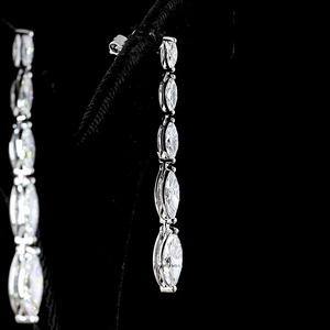 Pendientes Largos con Diamantes Cultivados en Laboratorio, Corte Marquesa, Graduados, Oro 10K 14K 18K, Plata 925 935, Joyería Fina - Product Image 3