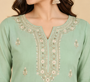 Kurta en coton brodé vert menthe avec pantalon palazzo blanc, tenue décontractée pour tous les jours, coupe ample, manches trois quarts, robe midi - Product Image 3
