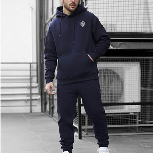 Survêtement d'hiver pour homme au design moderne, grande taille, à capuche, en tissu extensible respirant, idéal pour l'entraînement et le jogging – En promotion - Product Image 4