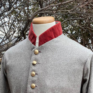 Manteau en laine de style réplique américain, classique et authentique, inspiré des vestes de cérémonie américaines. - Product Image 5