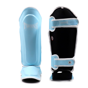 Espinilleras Personalizadas Twins Ligeras Azul Cielo con Cierre de Gancho y Bucle de Cuero Genuino de Vaca, Acolchado de Espuma Suave para Tibia, OEM - Product Image 6