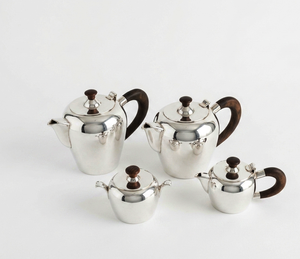Ensemble de service à café et thé en acier inoxydable de qualité supérieure, artisanal, durable, écologique, avec cafetière, sucrier et crémier, design géométrique moderne - Product Image 4