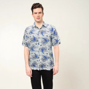 Chemise élégante pour homme en polyester blanc à imprimé floral Buti, coupe classique avec col chemise et manches courtes, conçue pour un usage décontracté - Product Image 1