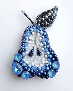 Broche Elegante Hecho a Mano con Cuentas Bordadas, Pin de Ropa con Diseño Floral - Product Image 2
