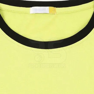 T-shirts pour hommes tendance avec tissu de qualité supérieure, coupe élégante et toucher confortable pour les looks streetwear et décontractés - Product Image 5