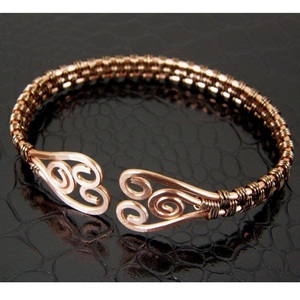 Pulsera de Cobre Hecha a Mano, Brazalete Ajustable con Alambre Enrollado, Joyería Personalizada, Pulsera de Alambre de Cobre Tejida a Mano - Product Image 1