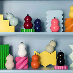 Juego de Molinillos de Sal y Pimienta Modernos con Acabado Lacado Brillante, Molinillo de Especias de Madera con Forma de Bulbo para Decoración Colorida de Cocina - Product Image 6