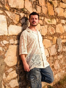 Chemise d'été décontractée pour homme en dentelle florale blanc cassé, faite à la main, respirante, transparente, à manches courtes, boutonnée, style streetwear - Product Image 3