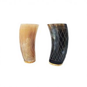 Ensemble de 2 verres à corne à boire OX de designer unique, lampe à sel de style animal imprimé deux tons, ustensiles de bar d'Inde - Product Image 1