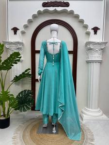 Conjunto de Vestido Anarkali Turquesa, Ropa Étnica India y Pakistaní, Kurti Largo Reversible, Elástico y Sin Arrugas con Dupatta - Product Image 6