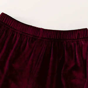 Survêtements d'hiver pour femmes grandes tailles, style personnalisé, 100% coton respirant, bonne qualité, fermeture éclair, logo, fabriqué au Pakistan - Product Image 3